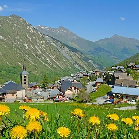 De Gamme Proche Des Pistes Avec Sauna Et Parking Privé - Fr-1-344-1209 Chalet *