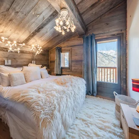 Chalet De Gamme Proche Des Pistes Avec Sauna Et Parking Privé - Fr-1-344-1209