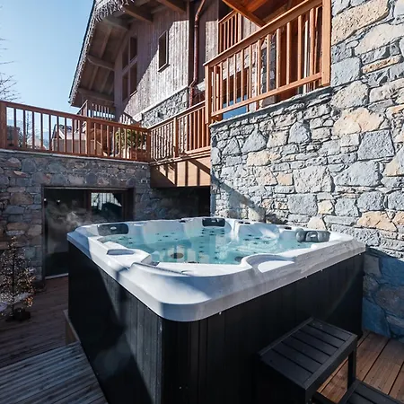 Chalet De Gamme Proche Des Pistes Avec Sauna Et Parking Privé - Fr-1-344-1209 *