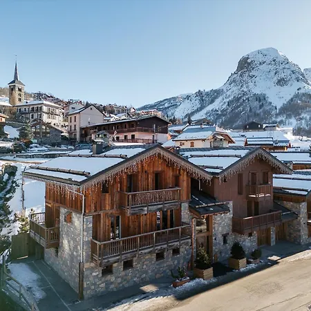 De Gamme Proche Des Pistes Avec Sauna Et Parking Privé - Fr-1-344-1209